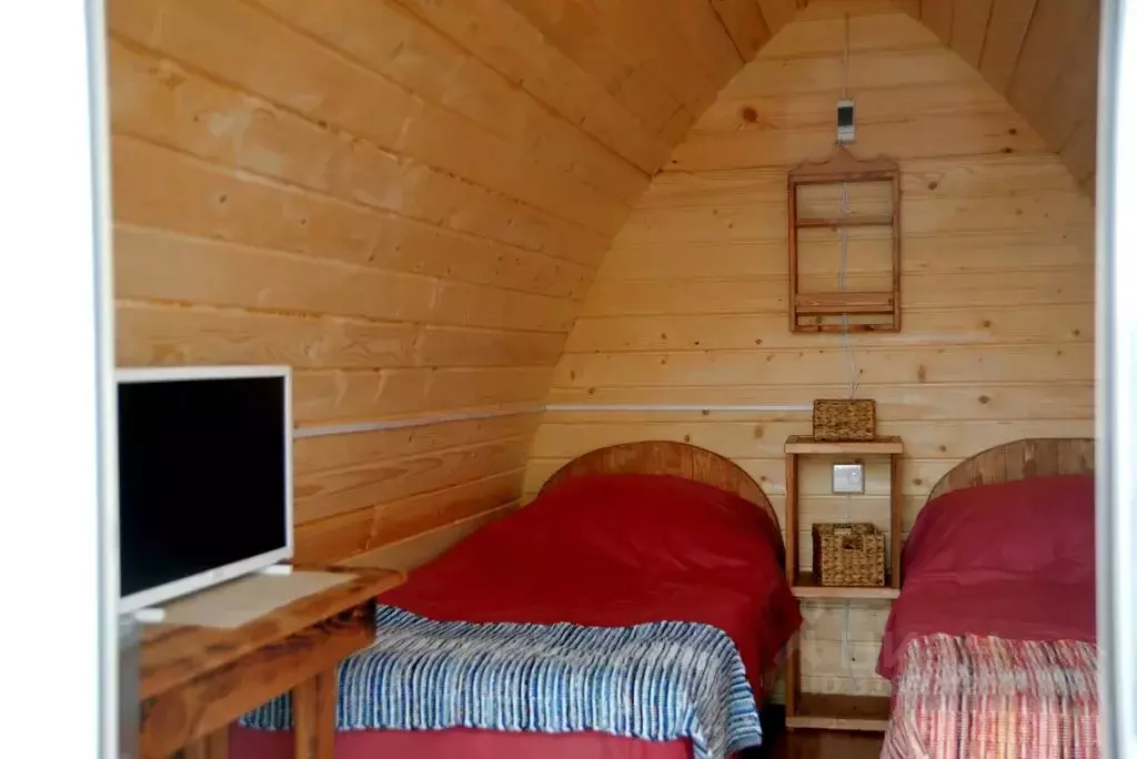 Дом в Карелия, Олонецкий район Р-21 Кола, 345-й км (12 м) - Фото 1