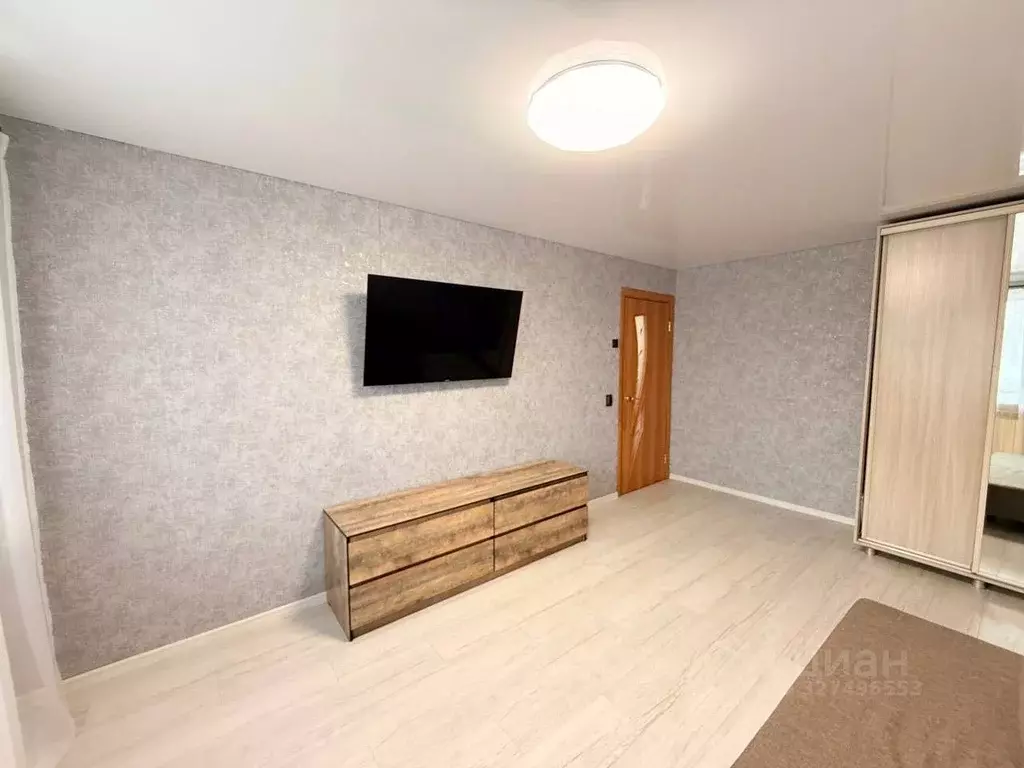 2-к кв. Свердловская область, Екатеринбург ул. Самолетная, 5к1 (40.8 ... - Фото 2