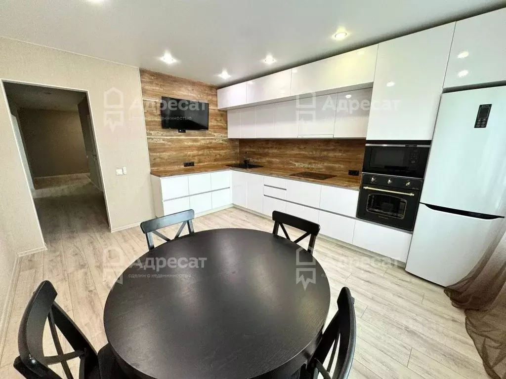 3-к кв. Волгоградская область, Волгоград ул. Землячки, 58к1 (106.0 м) - Фото 2