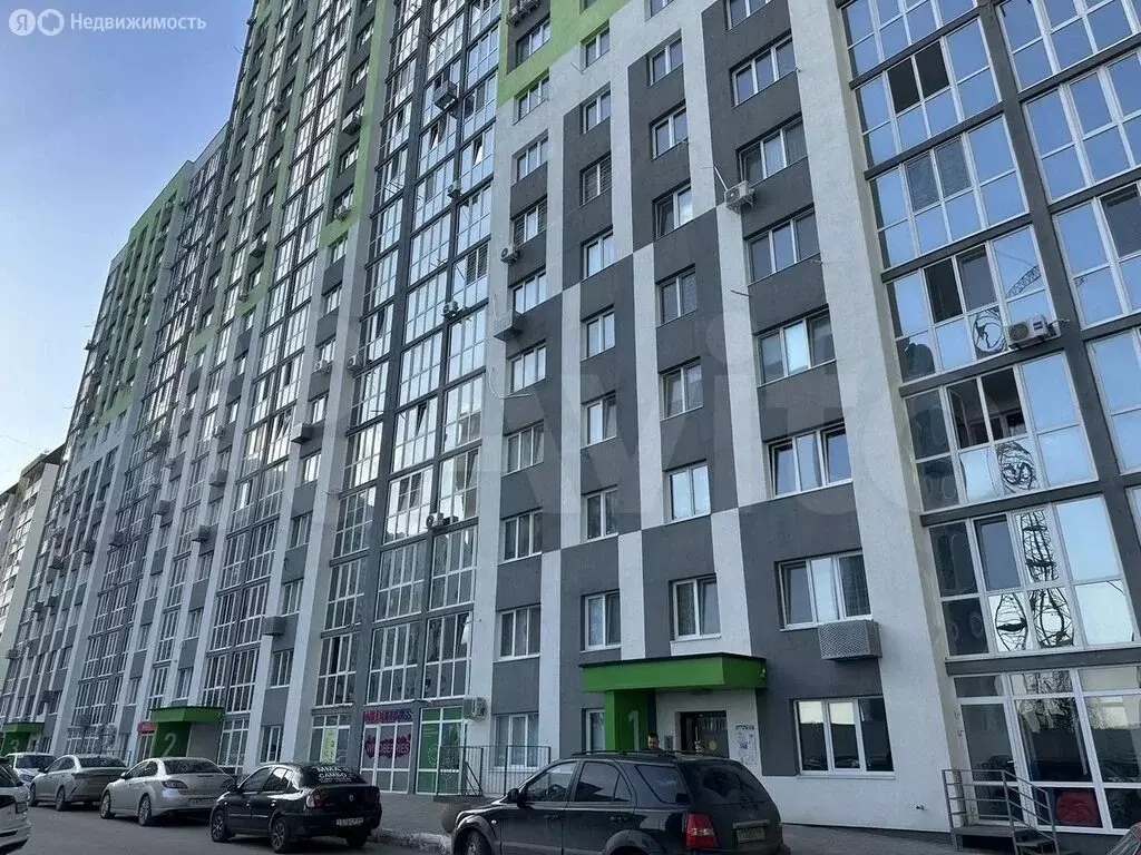 3-комнатная квартира: Саратов, улица имени С.П. Лисина, 16А (91.5 м) - Фото 0