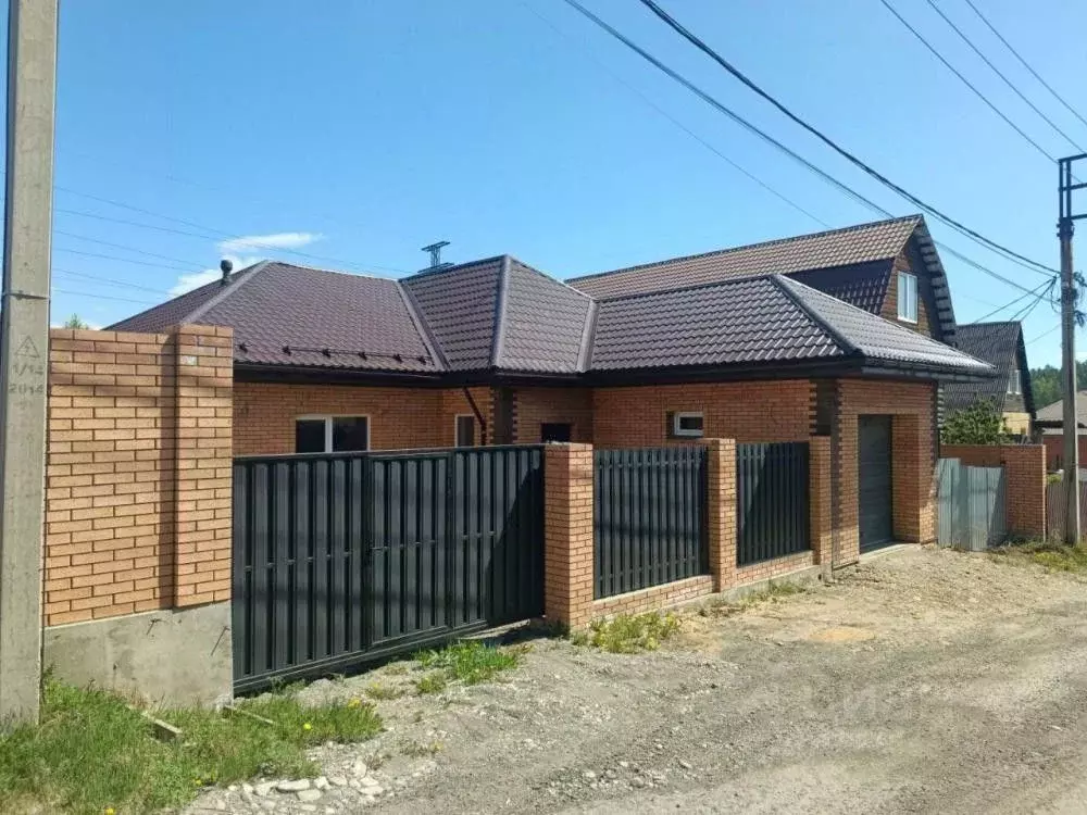 Дом в Иркутская область, Иркутский муниципальный округ, Маркова рп, ... - Фото 0