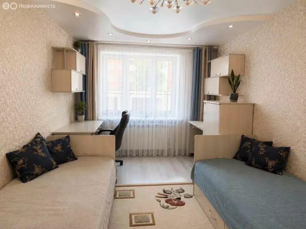 3-комнатная квартира: Чистополь, улица Шамсутдинова, 10 (66.4 м) - Фото 2