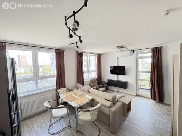 2-комнатная квартира: Екатеринбург, улица Блюхера, 42 (47.4 м) - Фото 1