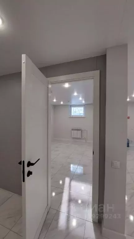 Офис в Пензенская область, Заречный ул. Ленина, 55А (70 м) - Фото 1