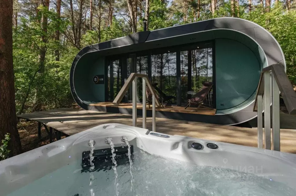 Дом в Калужская область, Жуковский район, Верховье с/пос, База отдыха ... - Фото 1