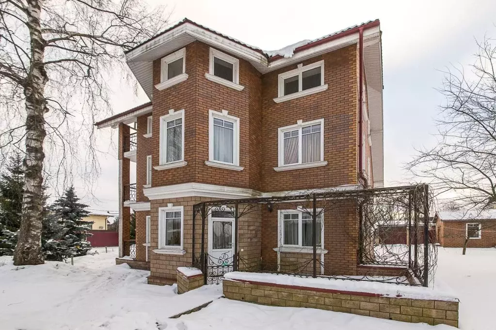 Дом в Ленинградская область, Выборг пер. Михайловский, 1 (281 м) - Фото 0