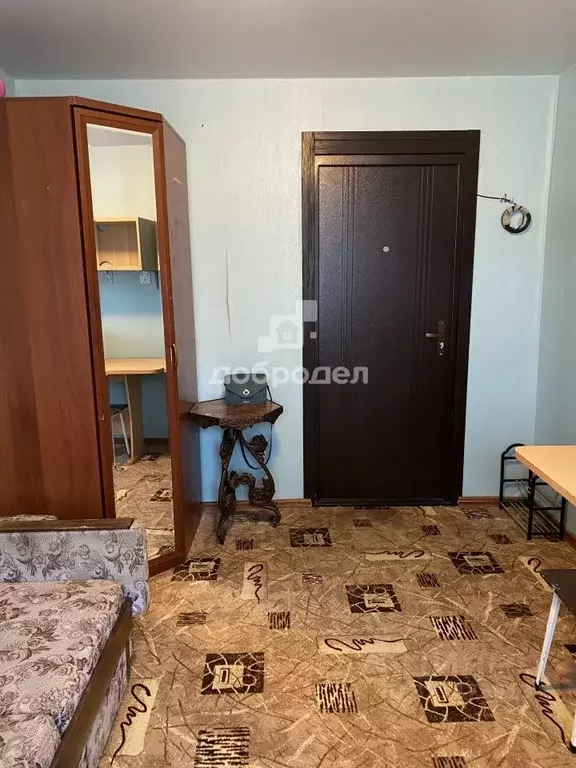 Комната Свердловская область, Екатеринбург ул. Хохрякова, 102 (11.6 м) - Фото 1