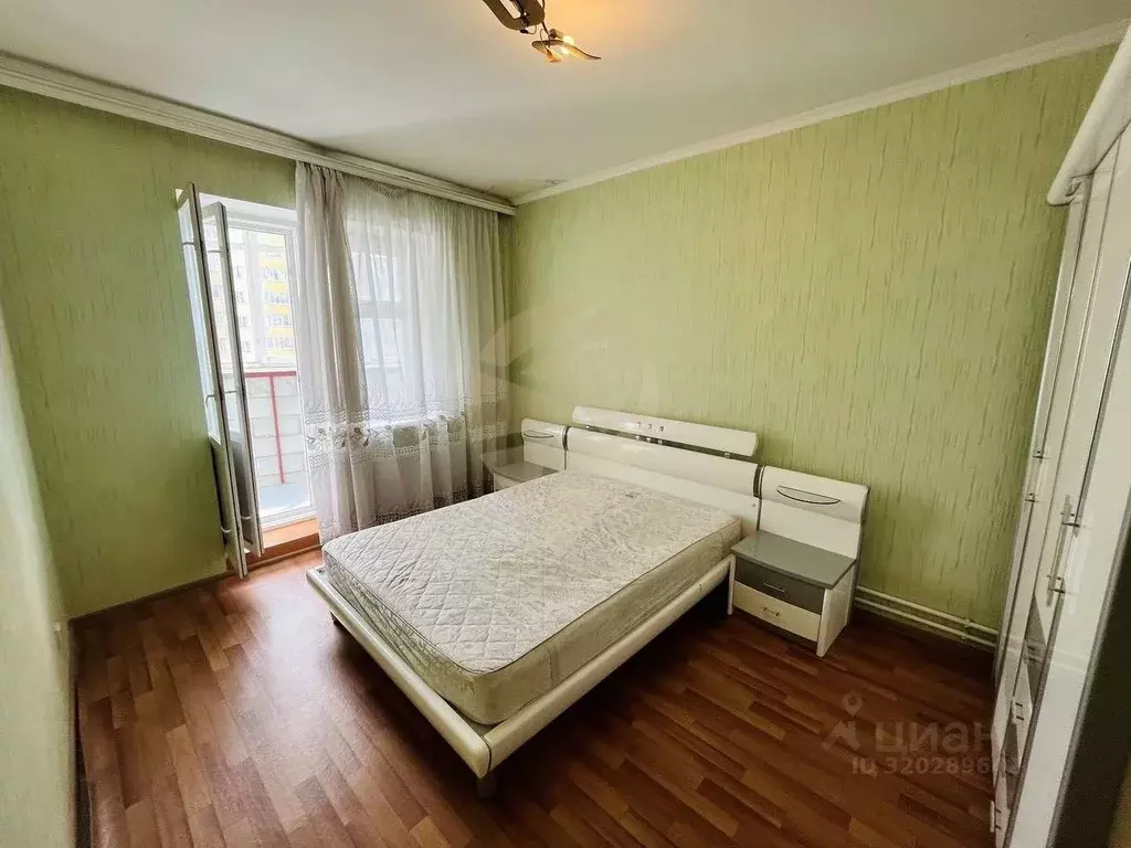 2-к кв. Белгородская область, Старый Оскол Дубрава мкр, 1 кв-л, 18 ... - Фото 0