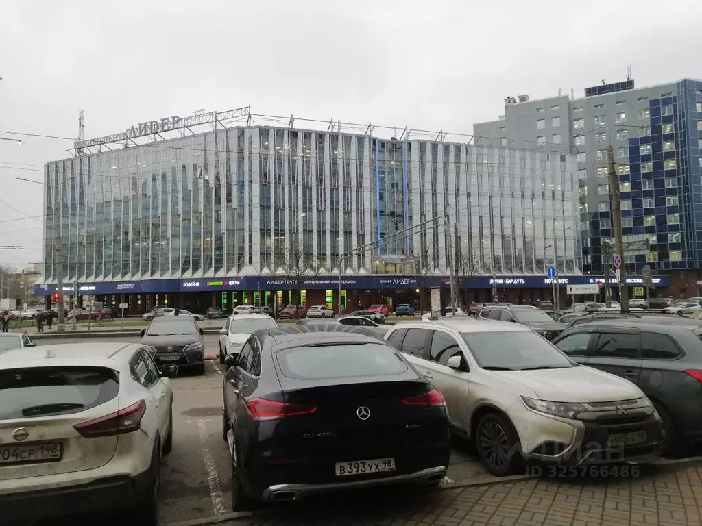 Офис в Санкт-Петербург пл. Конституции, 7 (84 м) - Фото 1