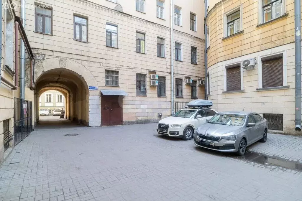 3-комнатная квартира: Санкт-Петербург, Гончарная улица, 11А (77 м) - Фото 0