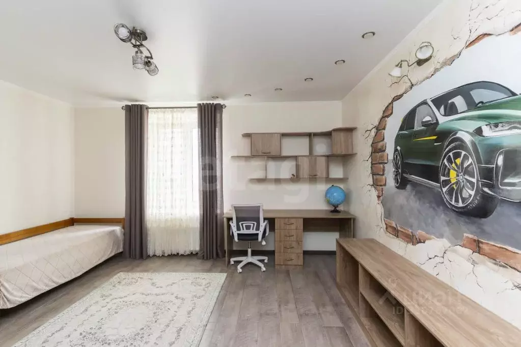 3-к кв. Тюменская область, Тюмень ул. Николая Федорова, 30 (119.0 м) - Фото 1