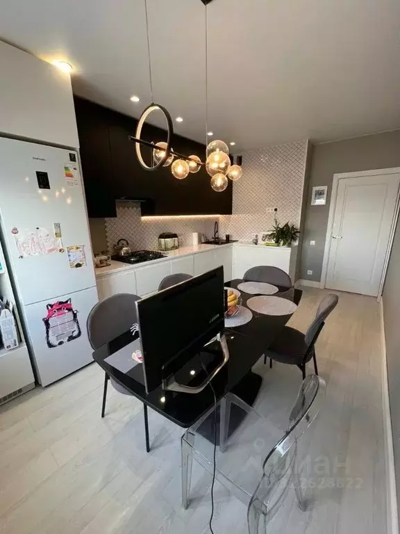 2-к кв. Саха (Якутия), Якутск ул. Лермонтова, 42 (66.6 м) - Фото 1