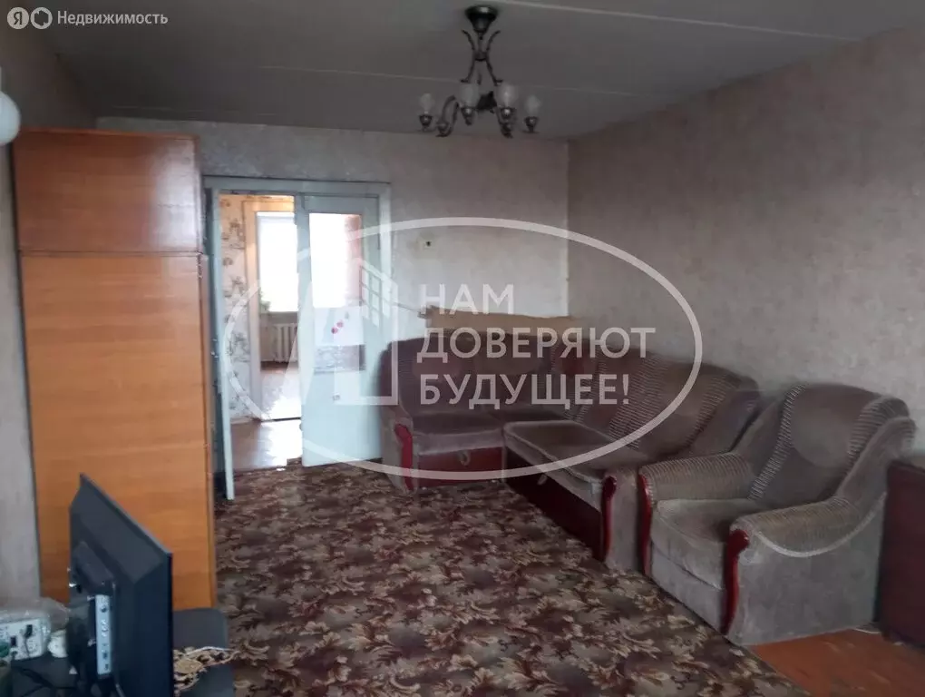 3-комнатная квартира: Глазов, улица Драгунова, 45 (61 м) - Фото 1