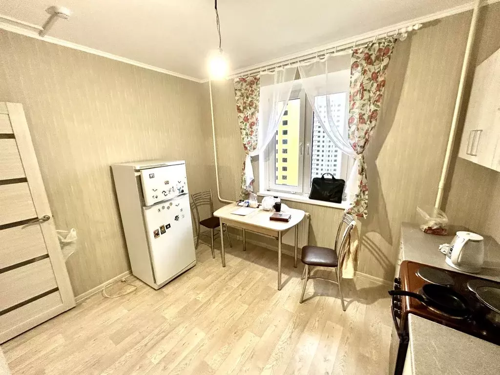 1-к кв. Курская область, Курск ул. Вадима Кирпиченко, 4 (37.5 м) - Фото 2