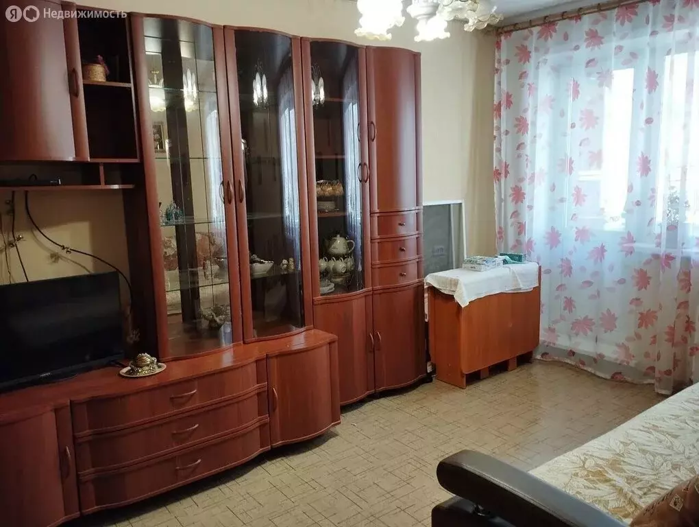 2-комнатная квартира: Иркутск, улица Маршала Конева, 40 (42 м) - Фото 0