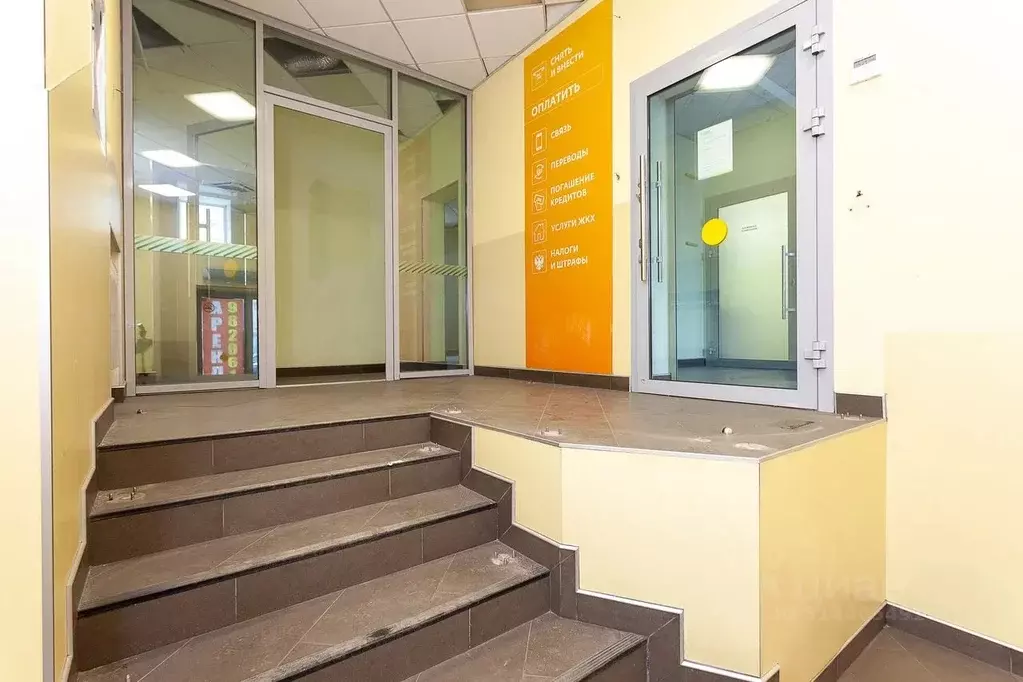 Торговая площадь в Санкт-Петербург Народная ул., 68к1 (158 м) - Фото 0