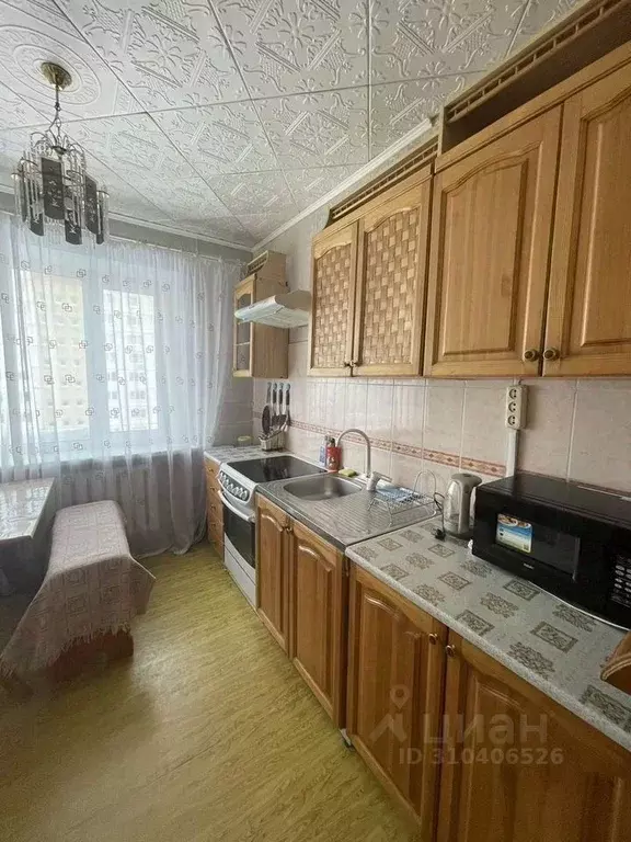 2-к кв. Ханты-Мансийский АО, Когалым ул. Дружбы Народов, 18Б (50.0 м) - Фото 0