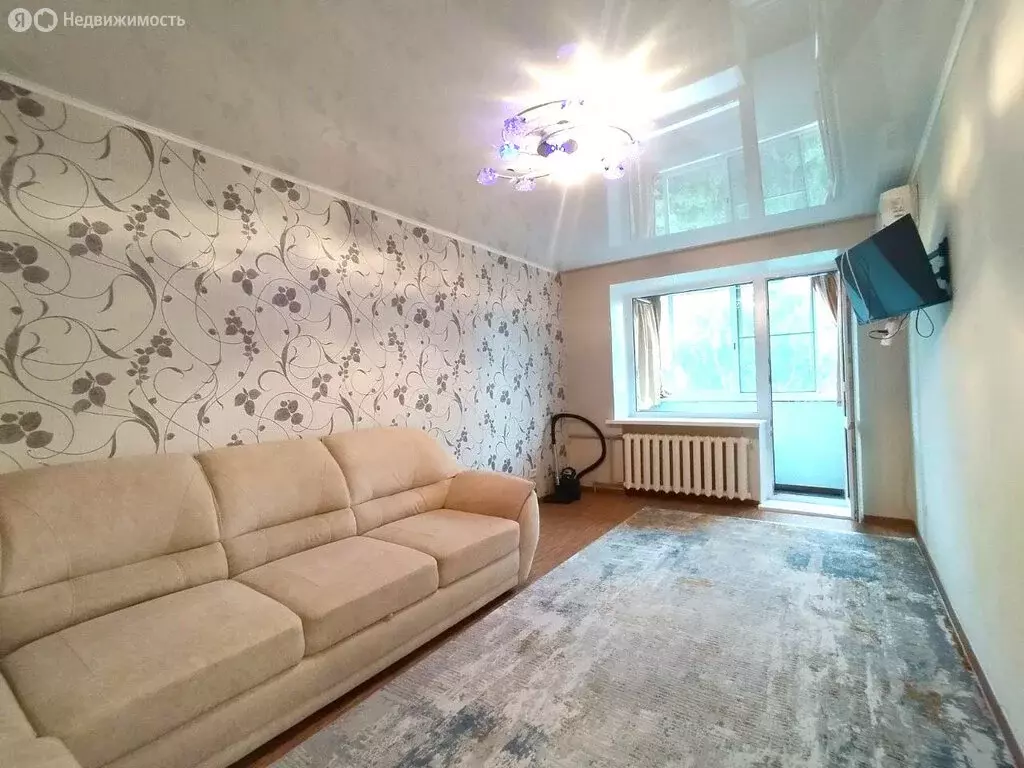 2-комнатная квартира: Саратов, улица имени В.И. Загороднева, 17 (46 м) - Фото 0