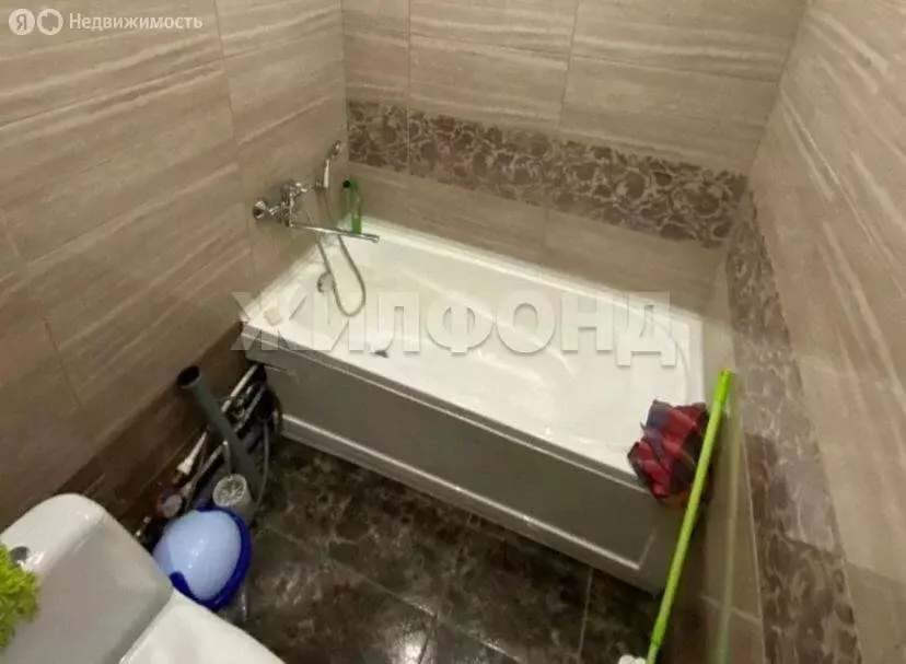 1-комнатная квартира: Абакан, улица Дзержинского, 183 (30 м) - Фото 0