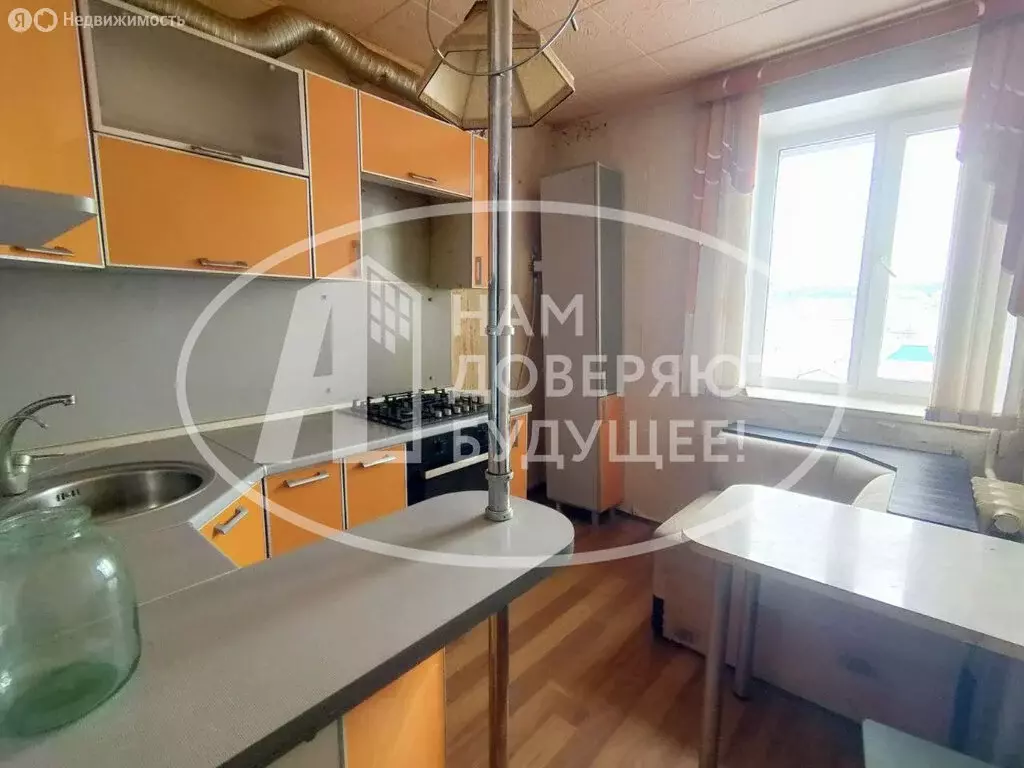 2-комнатная квартира: Кунгур, улица Красногвардейцев, 53 (52 м) - Фото 2