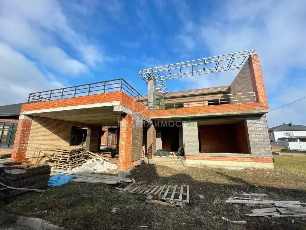 Дом в Краснодарский край, Ейск пер. 5-й Лазурный (365 м) - Фото 1