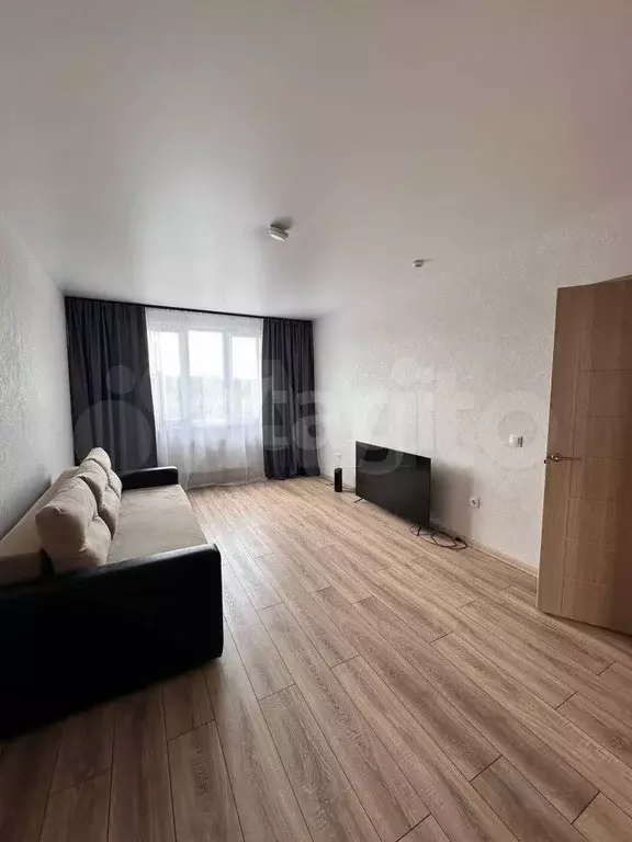 1-к. квартира, 37,5 м, 5/7 эт. - Фото 0