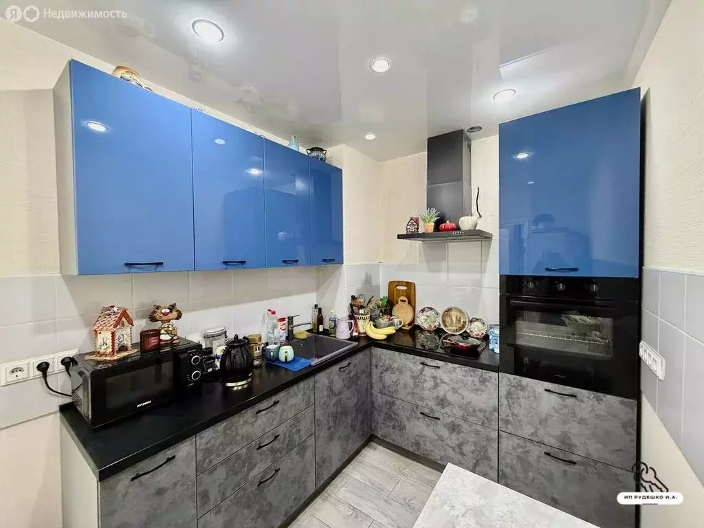 3-комнатная квартира: деревня Большие Жеребцы, микрорайон Восточный, ... - Фото 1