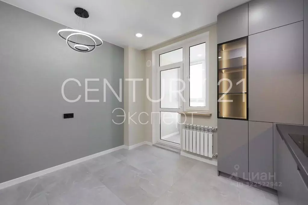 2-к кв. Калининградская область, Калининград проезд Крымский, 2 (71.0 ... - Фото 1