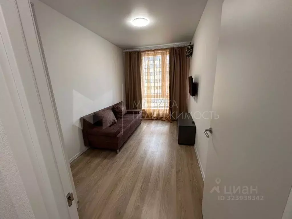 1-к кв. Тюменская область, Тюмень ул. Юрия Рогачева, 11к2 (29.5 м) - Фото 1