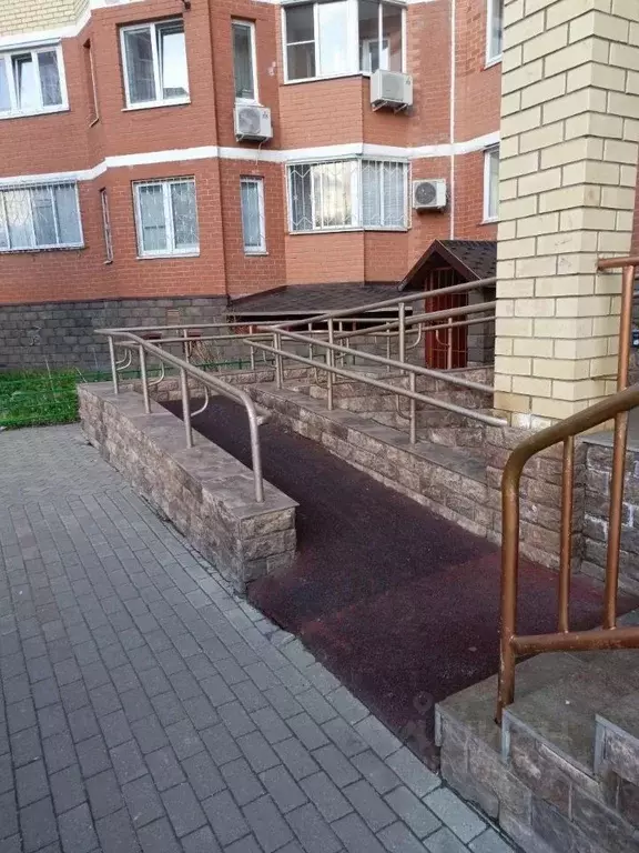 3-к кв. Москва, Москва, Московский г. 3-й мкр, 16 (89.9 м) - Фото 1