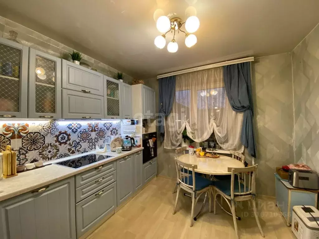 4-к кв. Забайкальский край, Чита 1-й мкр, 26 (82.9 м) - Фото 1