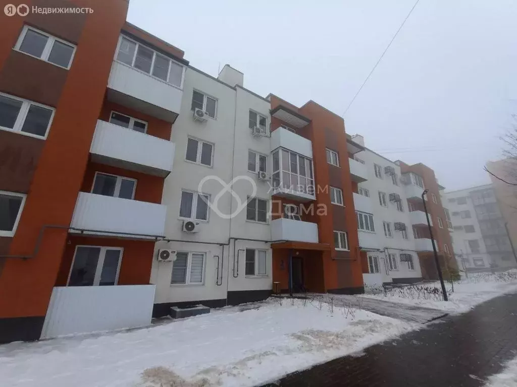 2-комнатная квартира: Волгоград, улица Иссы Плиева, 15 (55.5 м) - Фото 1