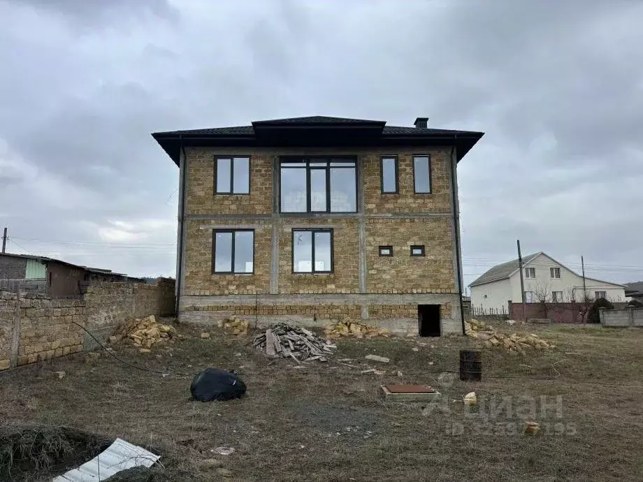 Дом в Крым, Симферопольский район, Трудовское с/пос, с. Строгоновка ... - Фото 2