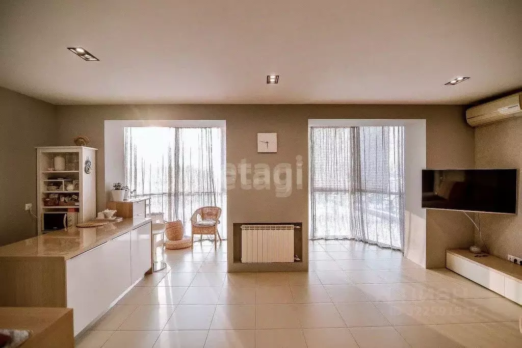 2-к кв. Сахалинская область, Южно-Сахалинск Комсомольская ул., 111 ... - Фото 2