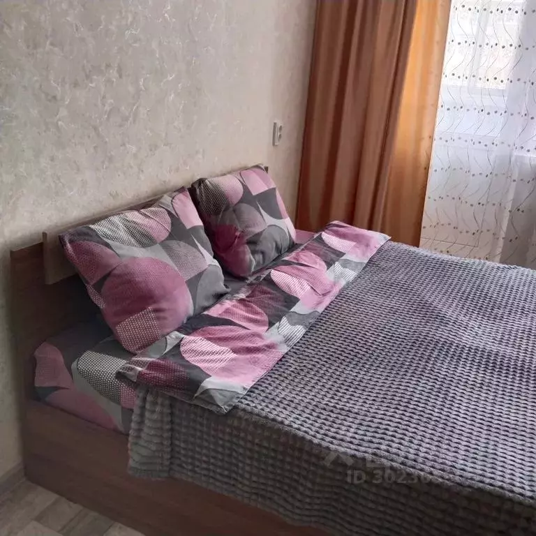 1-к кв. Волгоградская область, Камышин 5-й мкр, 55А (30.0 м) - Фото 0