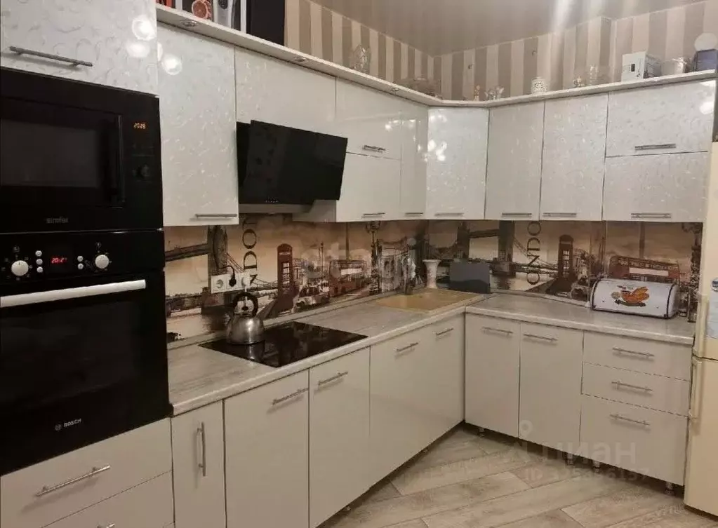 3-к кв. Саха (Якутия), Якутск ул. Лермонтова, 102 (108.8 м) - Фото 1