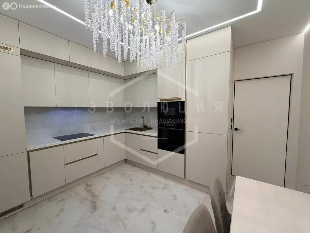 2-комнатная квартира: Пионерский, Октябрьская улица, 8 (59.1 м) - Фото 1