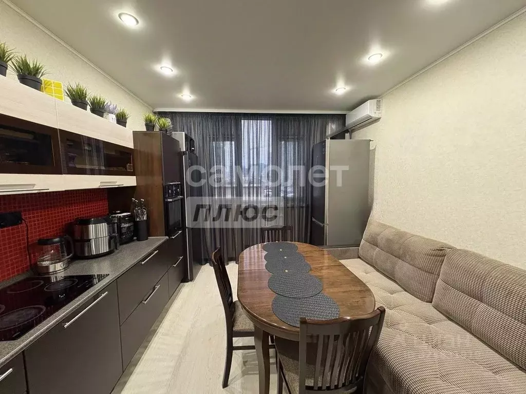 1-к кв. Оренбургская область, Оренбург Транспортная ул., 18/3 (46.2 м) - Фото 1