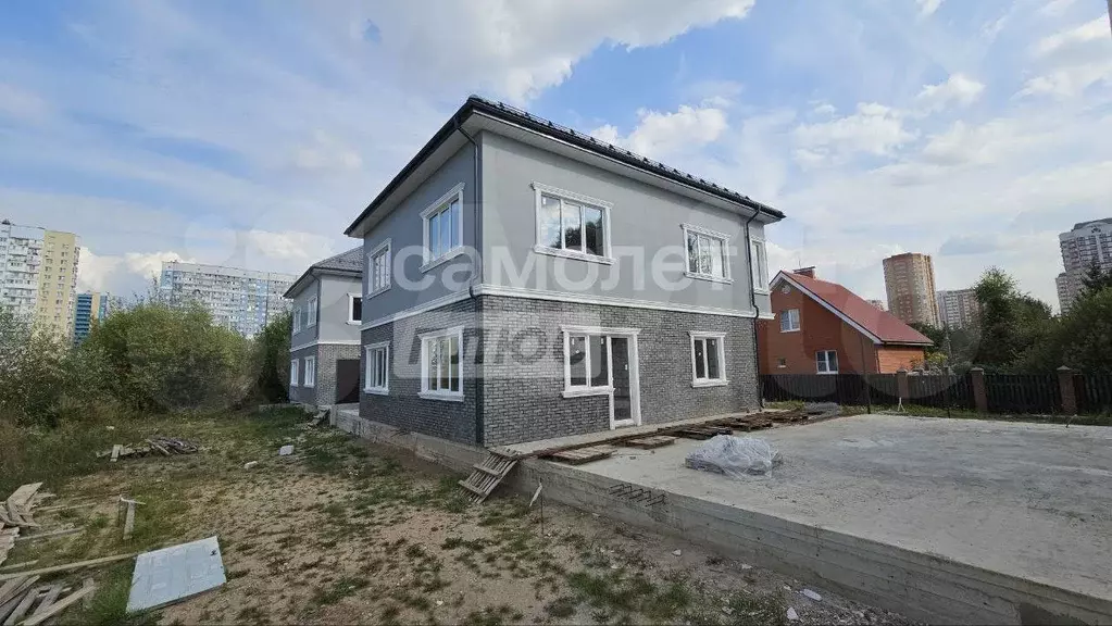Дом 246 м на участке 4,6 сот. - Фото 1
