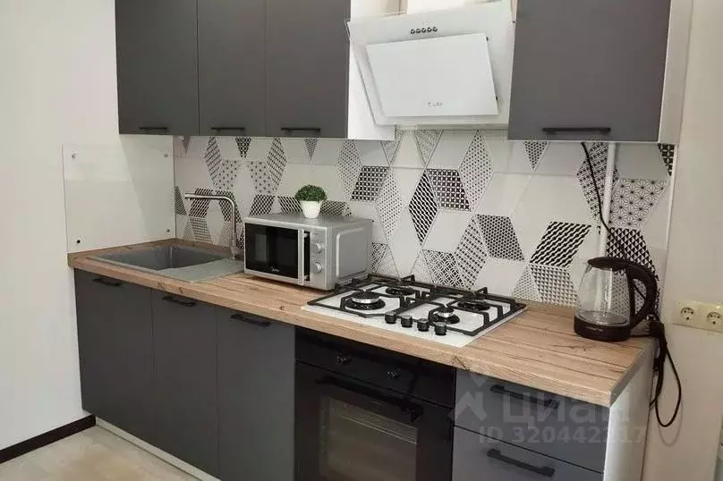 3-к кв. Волгоградская область, Волгоград Семь Ветров мкр, ул. ... - Фото 1