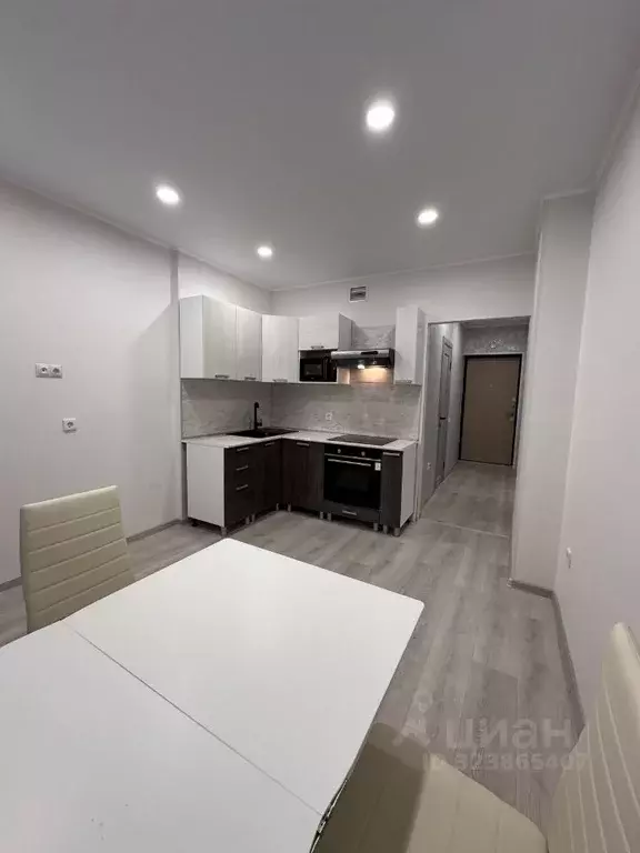 1-к кв. Татарстан, Казань ул. Рауиса Гареева, 113 (41.6 м) - Фото 1