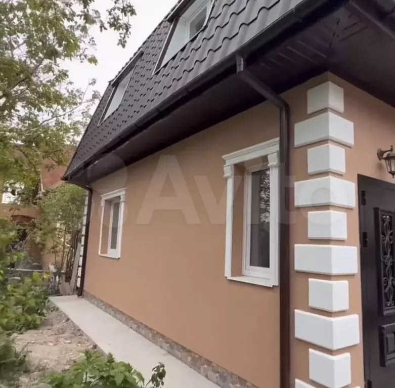 Дом 180 м на участке 4 сот. - Фото 1