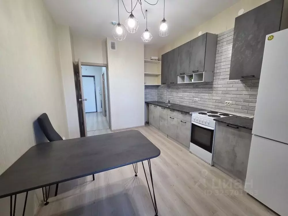 2-к кв. Пермский край, Пермь ул. Революции, 52В (46.0 м) - Фото 2