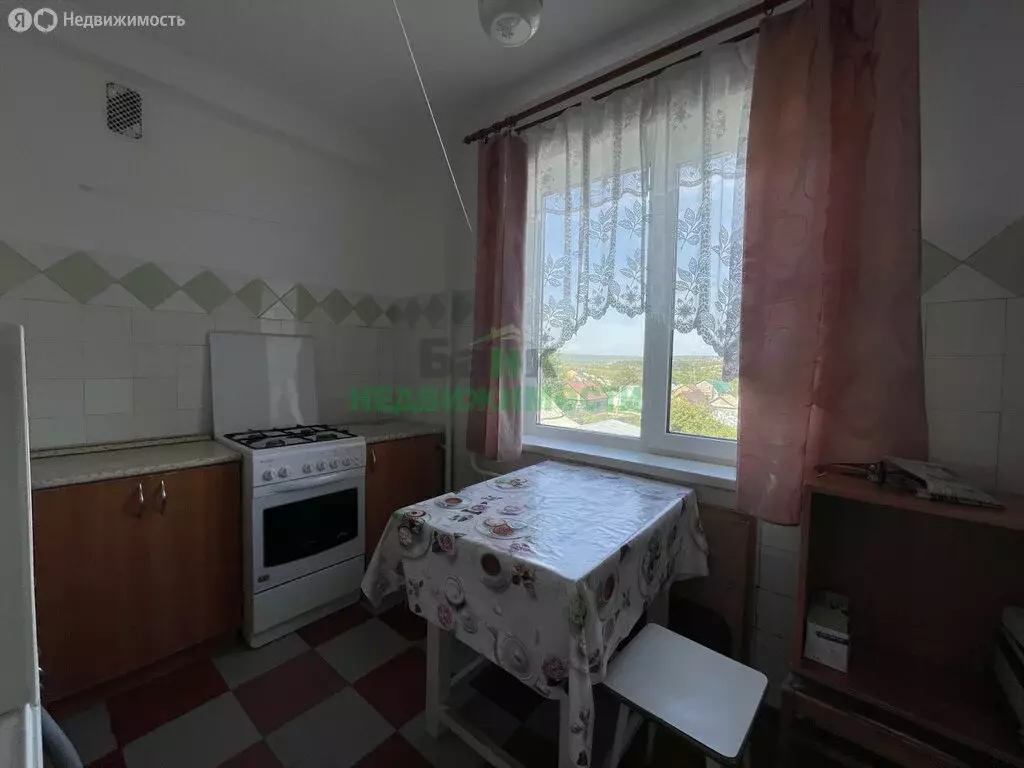 2-комнатная квартира: Вольск, улица Кольцова, 1А (45 м) - Фото 0