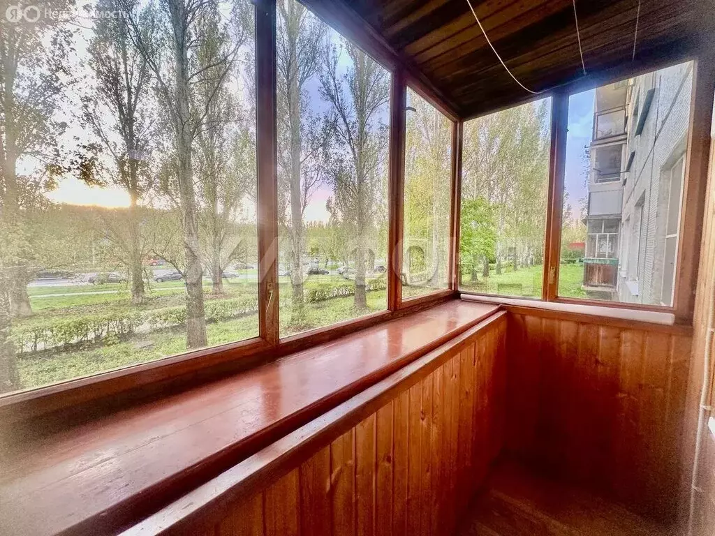 Квартира-студия: Тольятти, проспект Степана Разина, 35 (18 м) - Фото 0