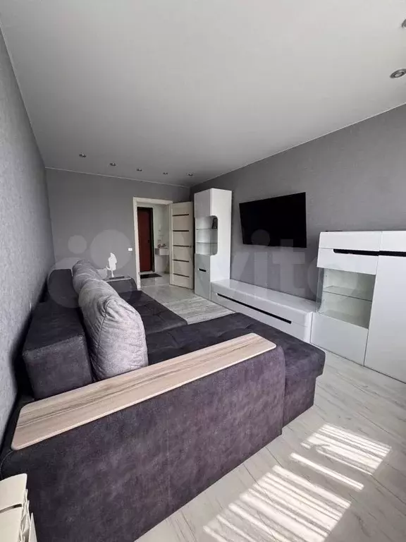 1-к. квартира, 50 м, 8/9 эт. - Фото 1