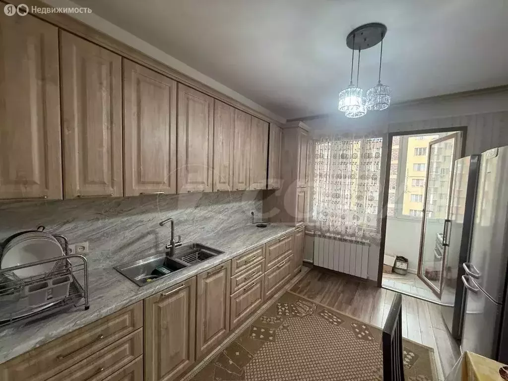 2-комнатная квартира: Каспийск, проспект Акулиничева, 16 (85 м) - Фото 2