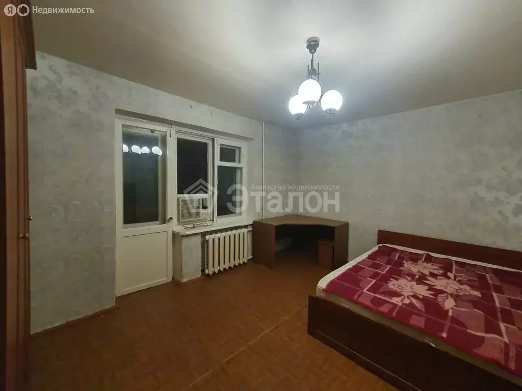 3-комнатная квартира: Волгоград, улица им. Циолковского, 19 (67 м) - Фото 1