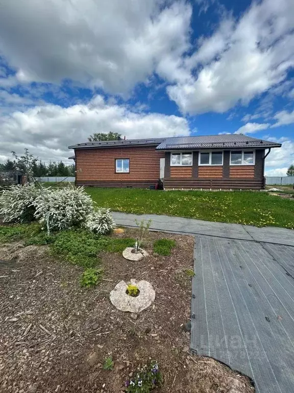 Дом в Кировская область, Куменское городское поселение, д. Спасская 43 ... - Фото 1