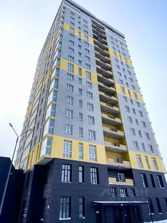 2-к кв. Омская область, Омск просп. Королева, 7 (69.6 м) - Фото 1